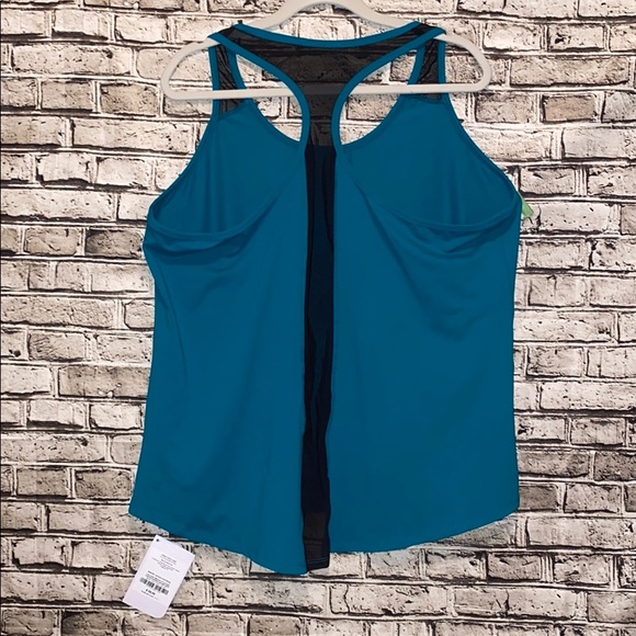 Fabletics Amna The Space Between Tunic Tank - Picture 2 of 7
